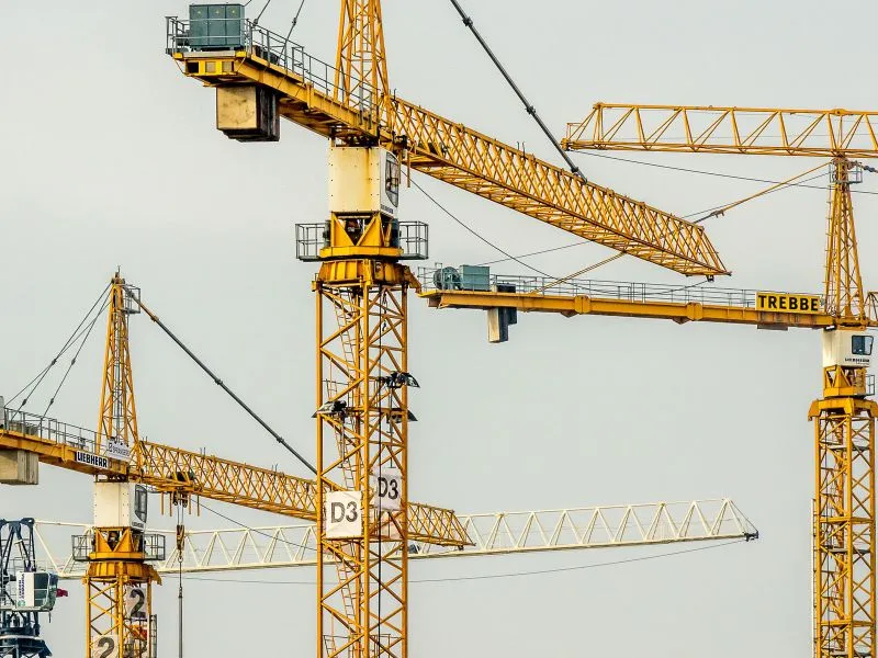 Tower & Mobile Crane