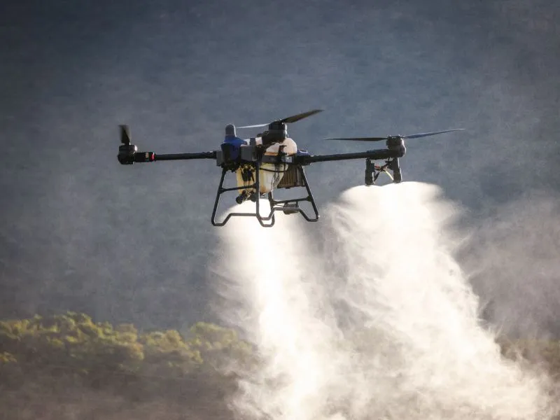 Drone Semprot 20 L