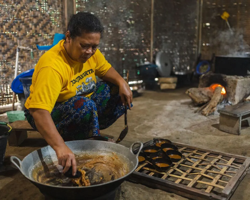 Tiga generasi di depan oven