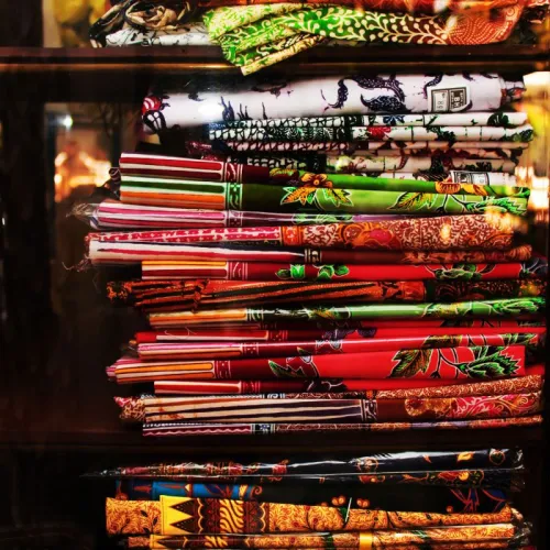 Pewarnaan & pelorodan