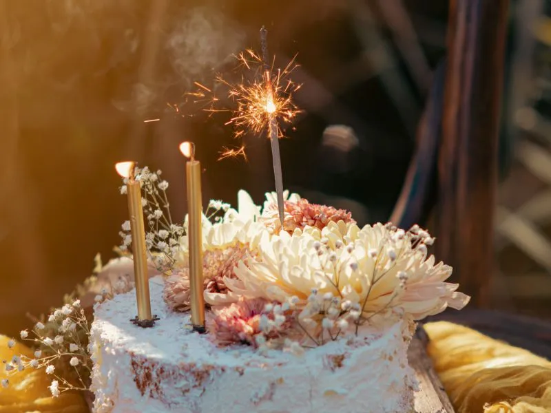 Naked Cake Bunga