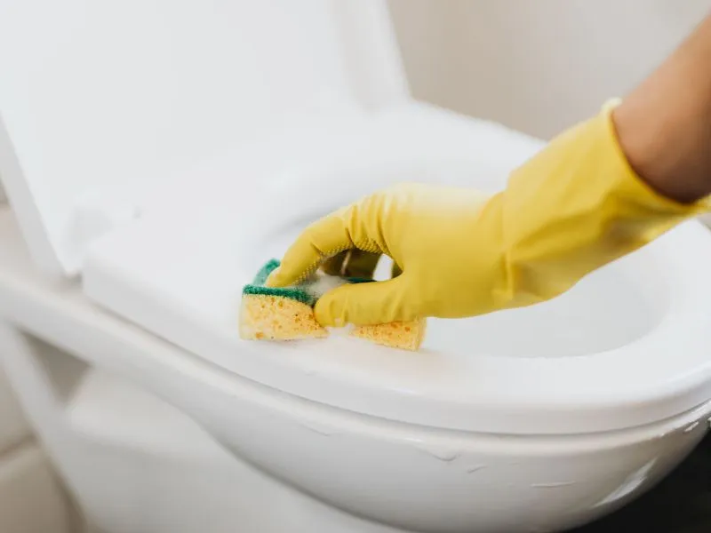 Deep Clean Kamar Mandi