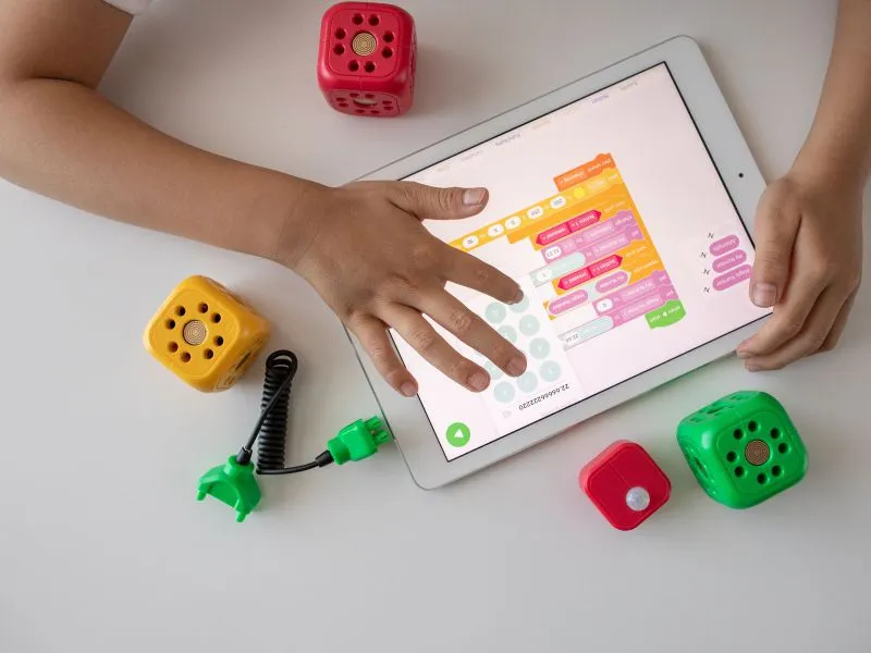 Panduan memilih kelas kursus komputer & coding: 6 pilihan dan bedanya