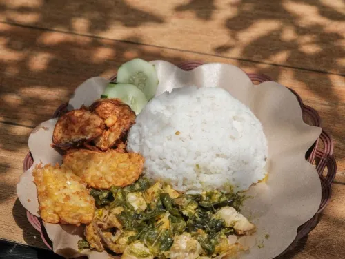 Ayam Geprek Sambal Bawang