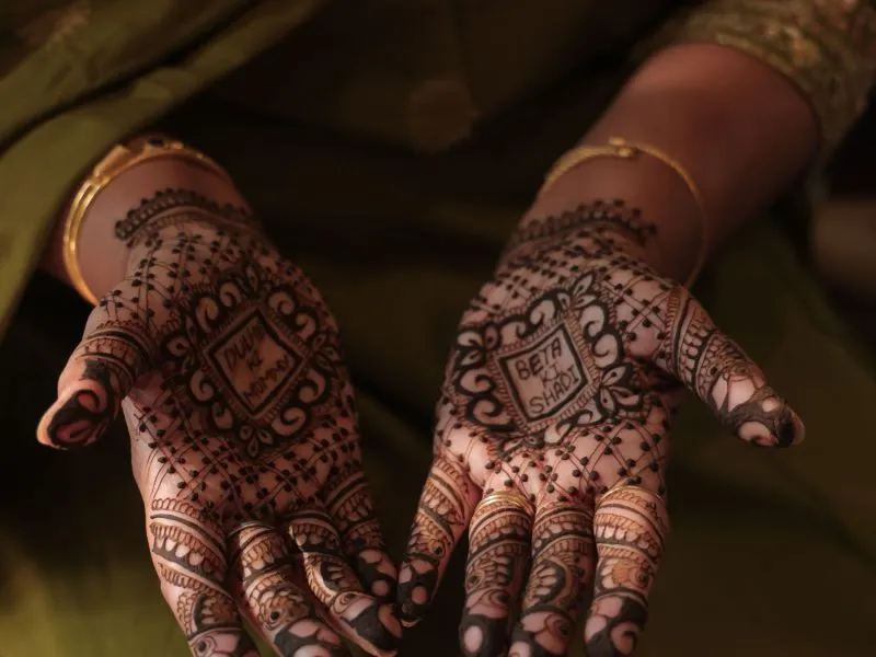 Henna Lamaran
