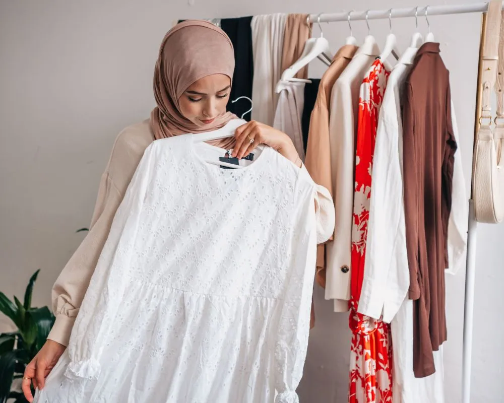 Dijahit rapi, dipilih dengan hati