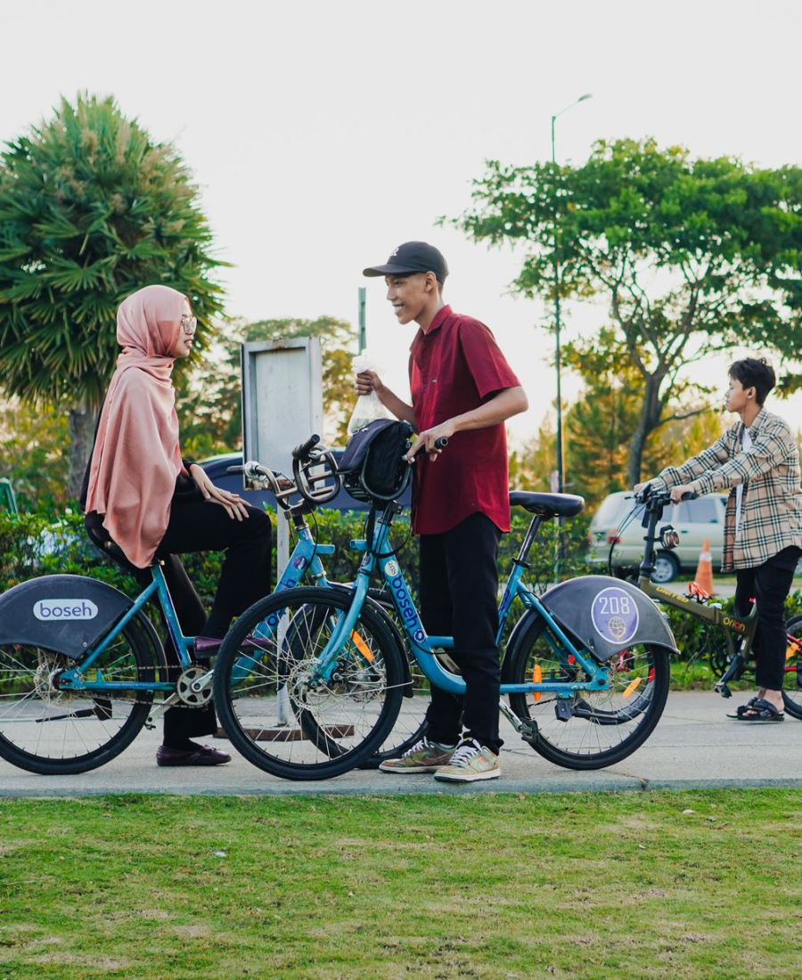 Gowes santai Sabtu