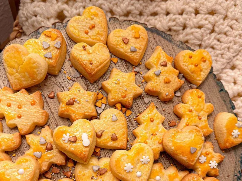 Kue Bentuk Bintang & Hati