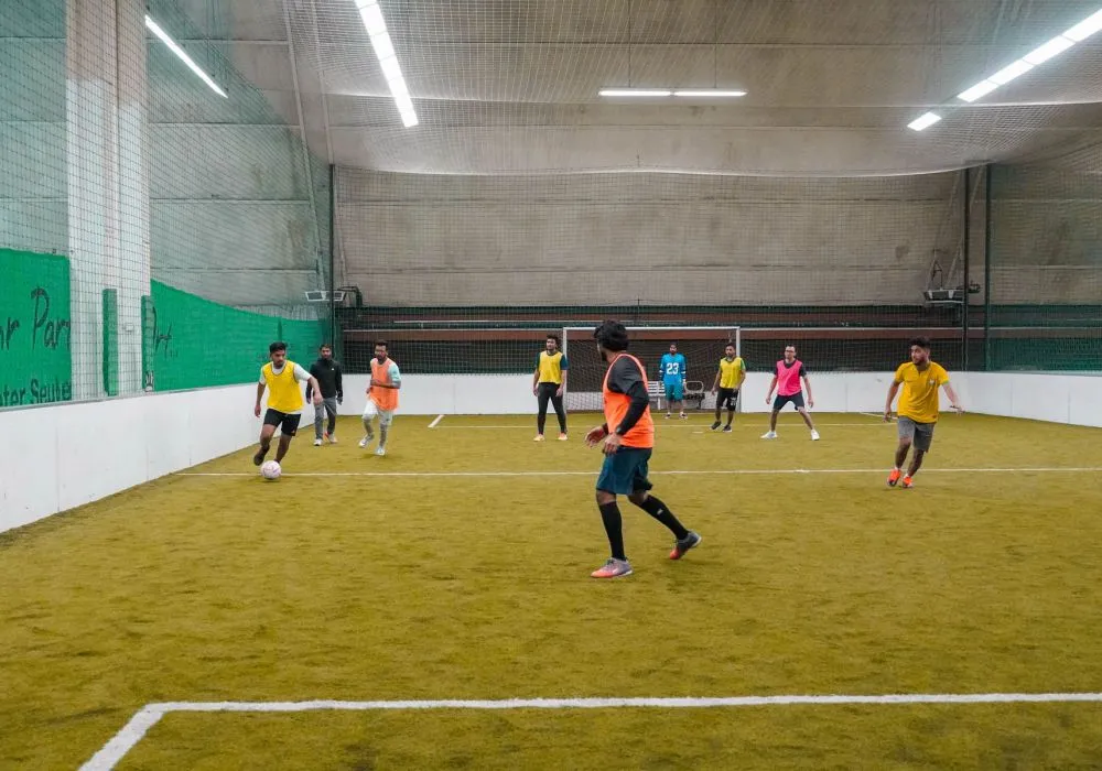 Panduan memilih lapangan sewa lapangan olahraga: 4 pilihan dan bedanya