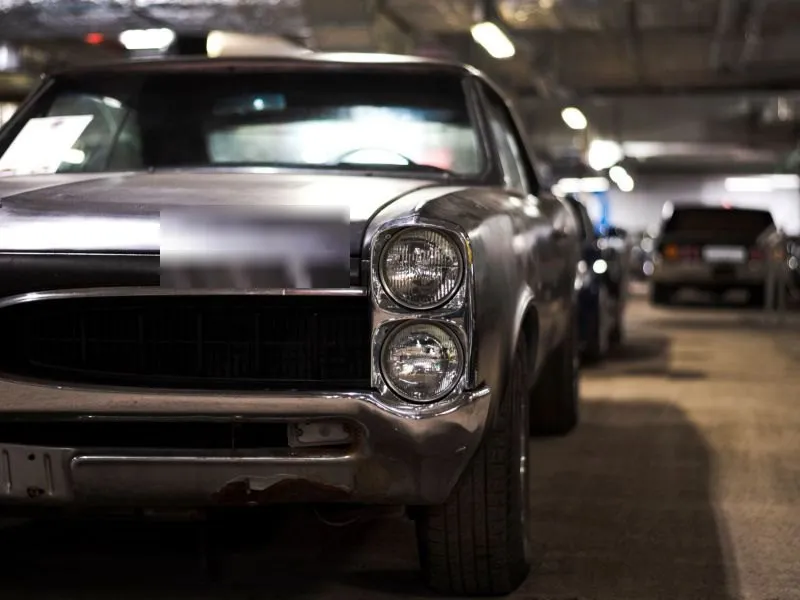 Muscle Car Hitam