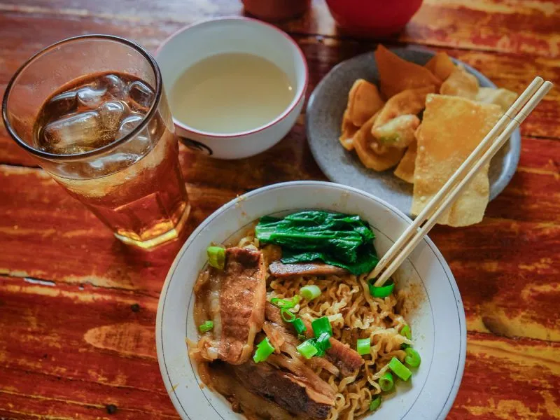 Mie Ayam Pangsit Basah