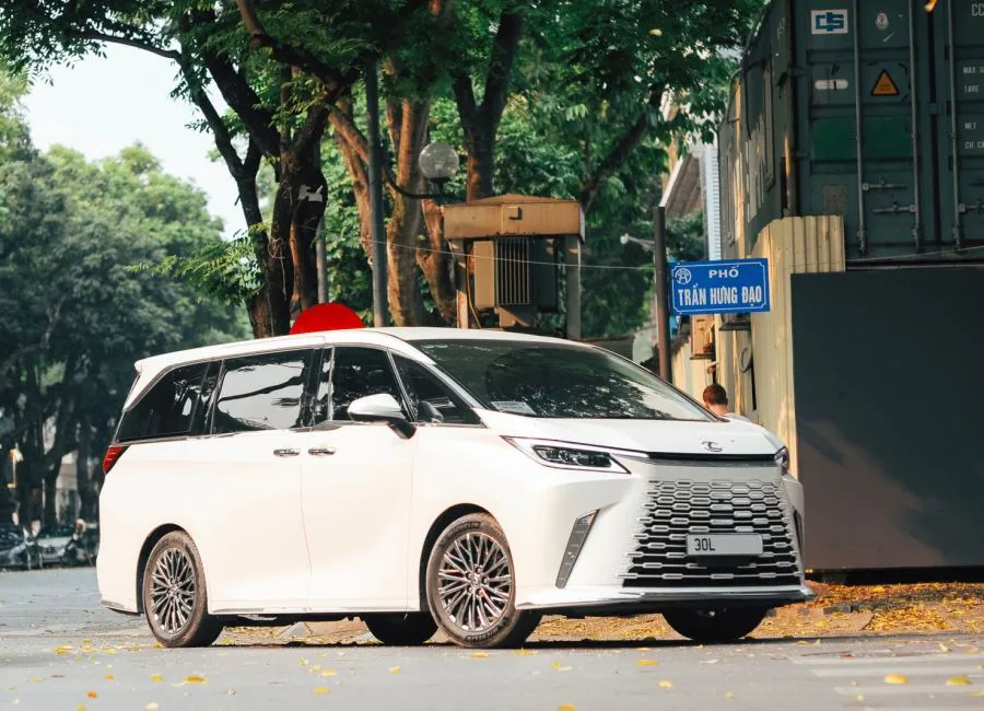 MPV Mewah 2.5 Hybrid