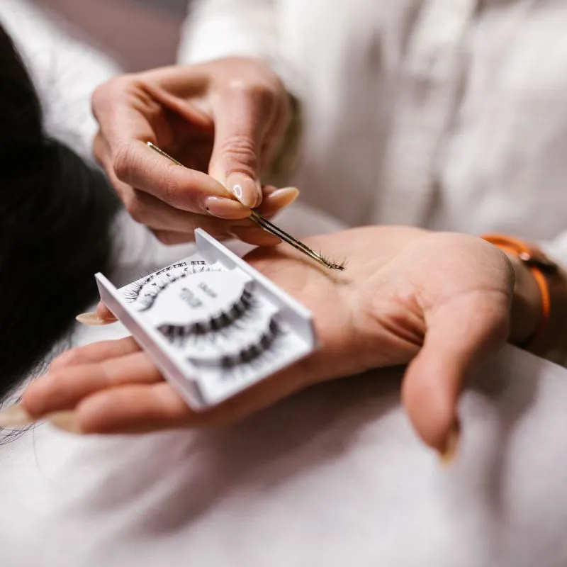 Eyelash Volume