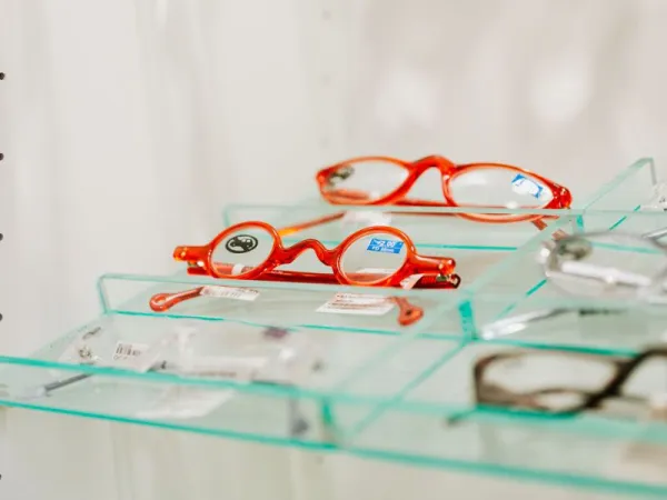 Merah Cat-eye