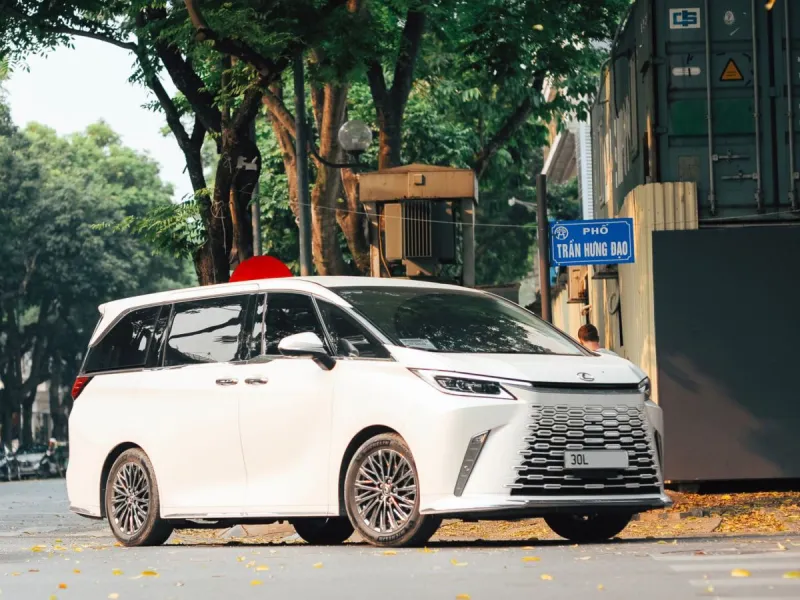 Toyota Innova Zenix