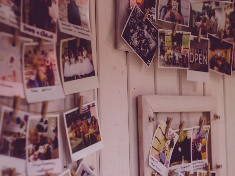 Polaroid Guestbook