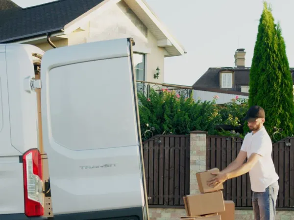 Blind Van Tertutup