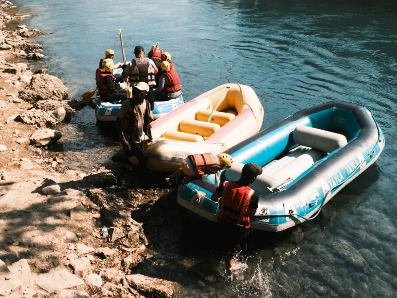 Trek Penuh Tantangan