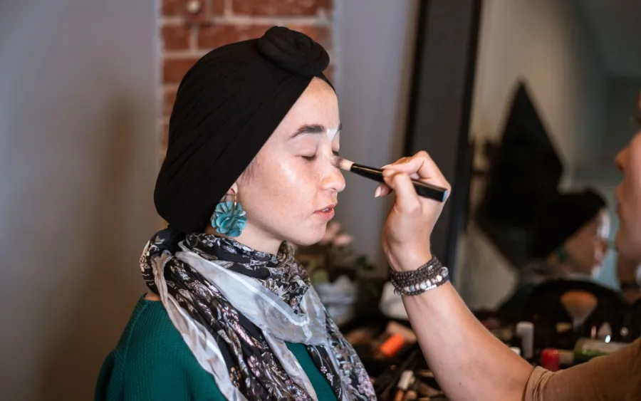 Lepas hijab dengan tenang