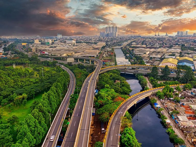 Kota Contoh - Bandara
