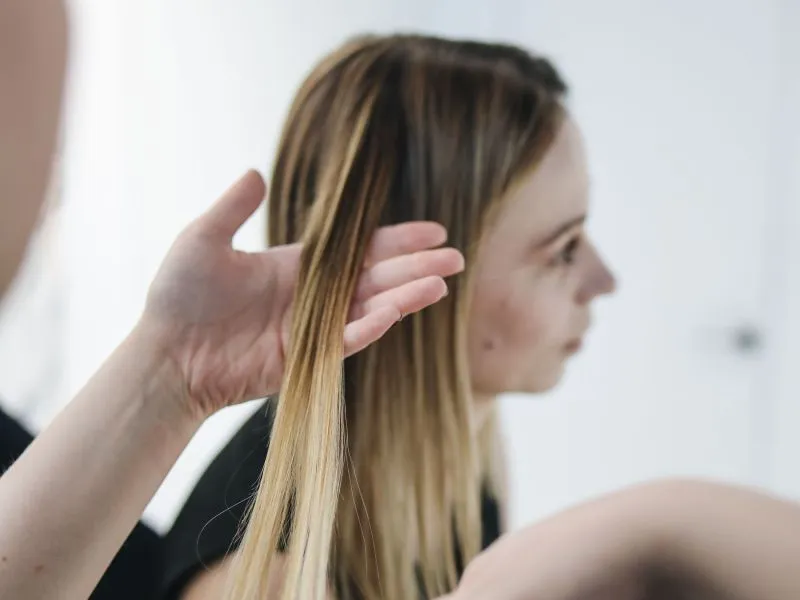 Panduan memilih layanan salon smoothing & keratin: 6 pilihan dan bedanya