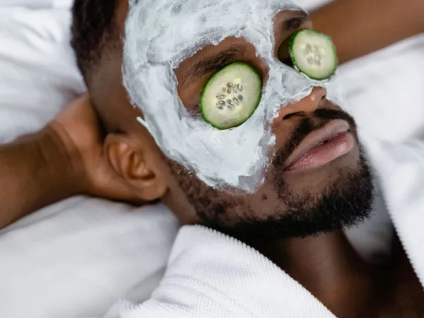 Masker Wajah Pria