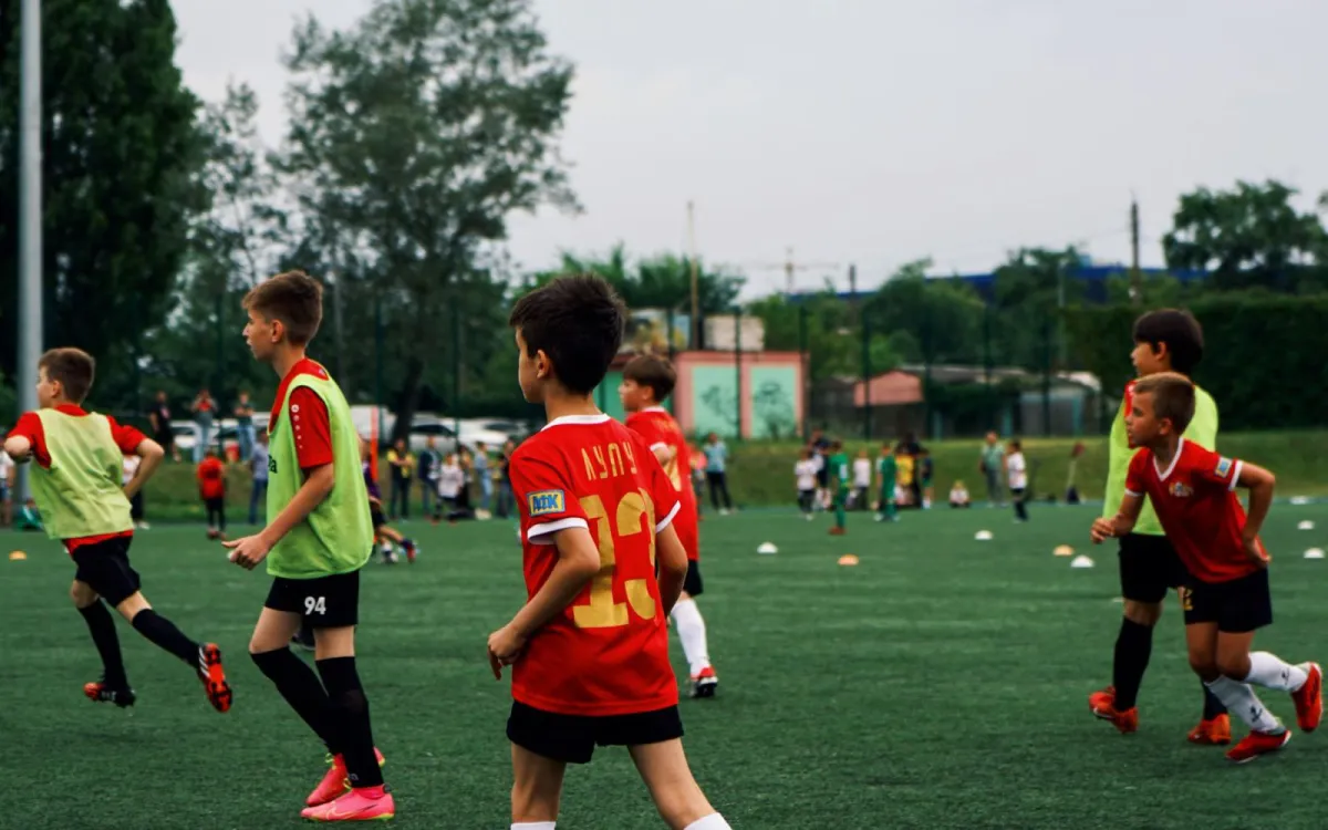 3 pertanyaan yang sering diajukan seputar sekolah sepak bola