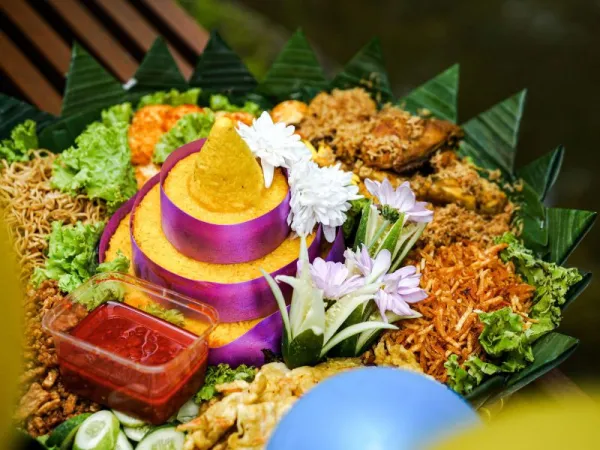 Tumpeng 17-an Merah Putih
