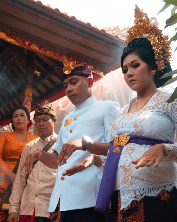 Adat Bali